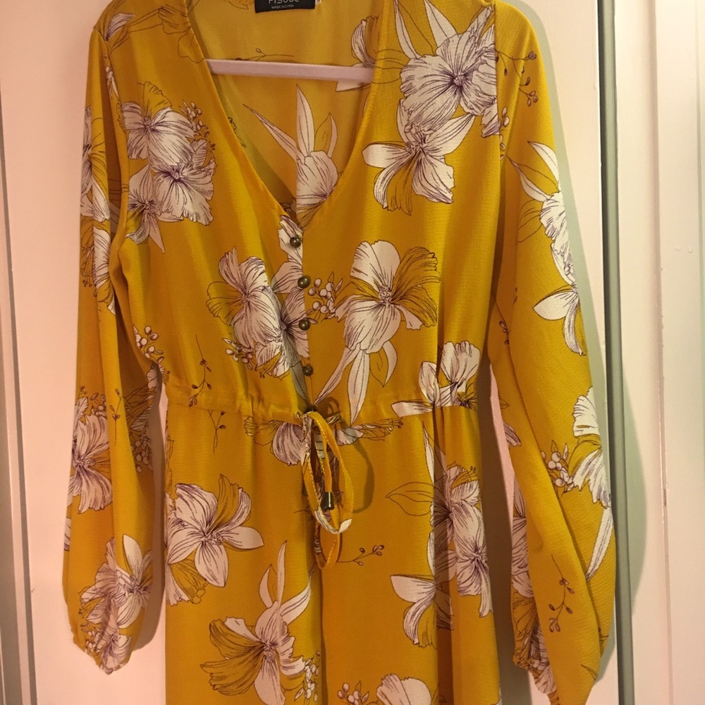 Plus size dress. So gorgeous 😍